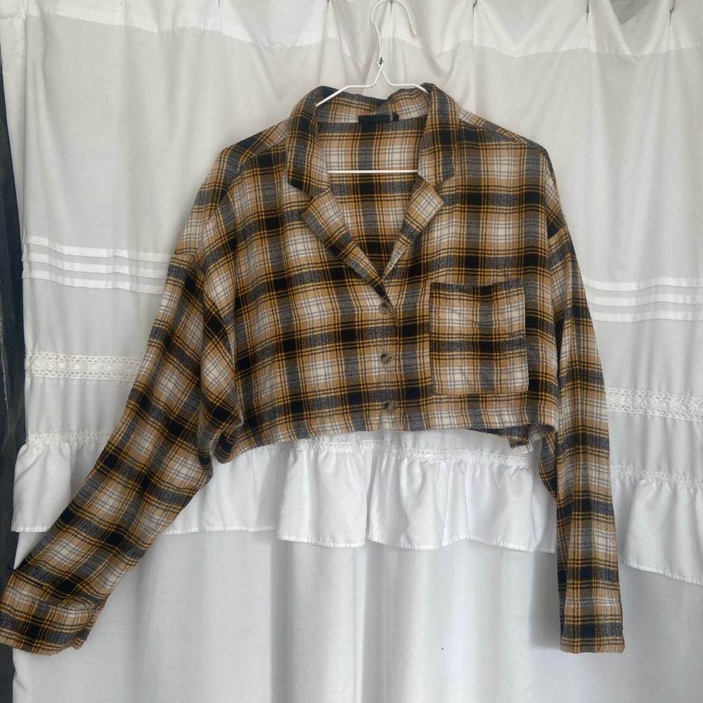 Yellow and black plaid flannel cropped shirt
